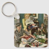 ヴィンテージクリスマス、幸せな家族がプレゼントをラッピング キーホルダー (正面)