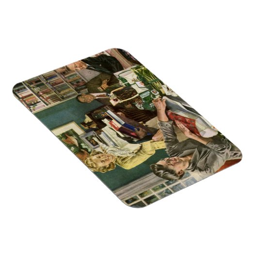 ヴィンテージクリスマス、幸せな家族がプレゼントをラッピング マグネット (右側)