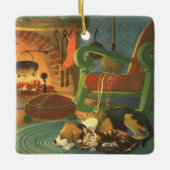 ヴィンテージクリスマス、暖炉で眠っている動物 セラミックオーナメント (正面)