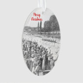 ヴィンテージクルーの漕ぎ手が多くの観客と競走 オーナメント (正面)