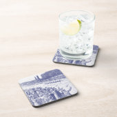 ヴィンテージクルーの漕ぎ手が多くの観客を青く引っ張る コースター (右側)