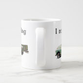 ヴィンテージグリーントラックカフェイン燃料 ジャンボコーヒーマグカップ (裏面)