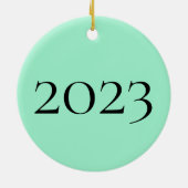 ヴィンテージケイトグリーンアウェイブックイラストレーション セラミックオーナメント (裏面)