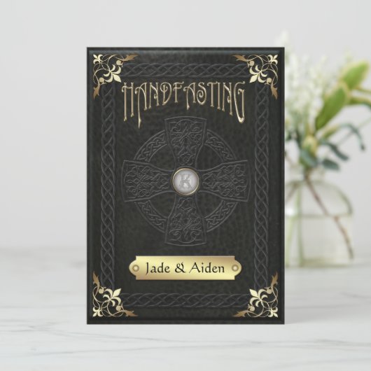 ヴィンテージケルト十字ハンドフェスト結婚の 招待状 (スタンド正面)