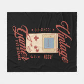 ヴィンテージゲーマーが50誕生日ギフトをパーソナライズ フリースブランケット (正面(横))