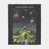 ヴィンテージコペンハーゲンイラストレーション旅行ポスター フリースブランケット (正面)