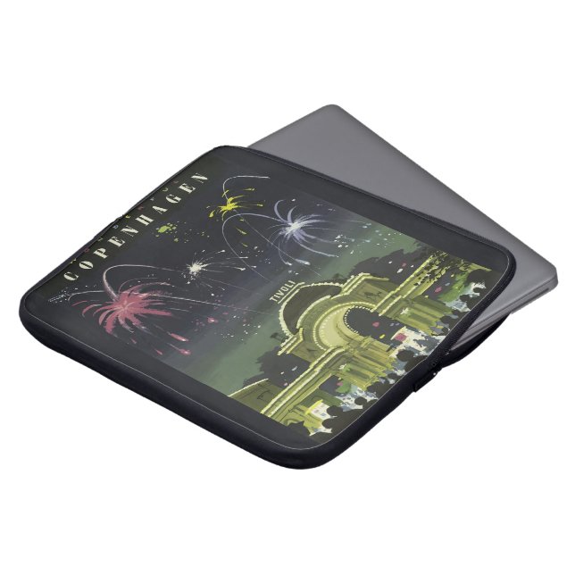 ヴィンテージコペンハーゲンイラストレーション旅行ポスター ラップトップスリーブ (正面上部)