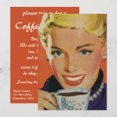 ヴィンテージコーヒー、レトロなコーヒーカップを持つ幸せな女性 招待状 (正面/裏面)