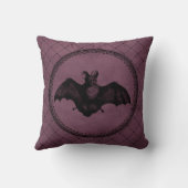 ヴィンテージゴシックハロウィーンこうもりオンパープル クッション (裏面)