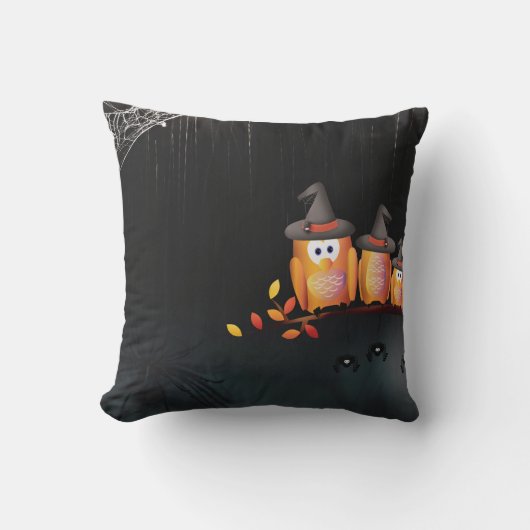 ヴィンテージゴシック様式ハロウィーン大型ブラックフクロウ クッション (正面)