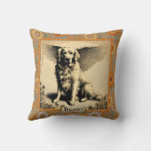 ヴィンテージゴールデンレトリエバーエンジェルパーソナライズされた クッション (裏面)