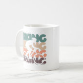 ヴィンテージサイクリングレトロカラーとバイクもしくは自転車に乗る人シルエット コーヒーマグカップ (正面左)