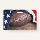 ヴィンテージサッカーと国旗 バッジ (正面)