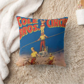 ヴィンテージサーカスのポスター高線アクロバットを示す クッション (ブランケット)