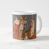 ヴィンテージサーカスのポスター6頭の虎を持つ女性。 ジャンボコーヒーマグカップ (正面右)