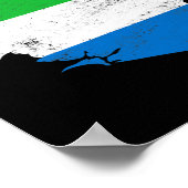 ヴィンテージシエラレオネ国旗の地図と女性の愛国心 ポスター (角)