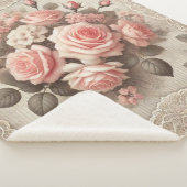 ヴィンテージシャビーシックなピンクのローズフローラ シェルパブランケット (3/4)