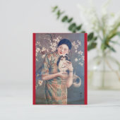 ヴィンテージシャンハイのポスターと女性パピヨン犬 ポストカード (スタンド正面)