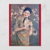 ヴィンテージシャンハイのポスターと女性パピヨン犬 ポストカード (正面)