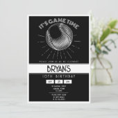 ヴィンテージシンプルレトロホワイトベースボール誕生日 招待状 (スタンド正面)