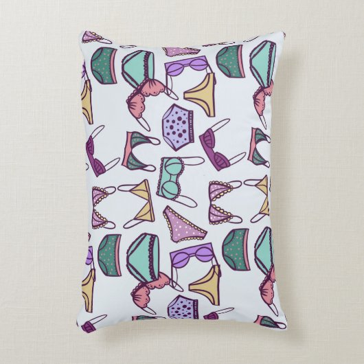 ヴィンテージシームレスなパターン下着：ブラスとパンティ アクセントクッション (正面(垂直))