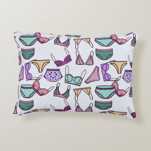 ヴィンテージシームレスなパターン下着：ブラスとパンティ アクセントクッション (裏面)