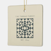ヴィンテージジオメトリキパーソナライズされたルトファミリ名 セラミックオーナメント (左)