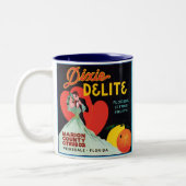 ヴィンテージジキスデライトフルーツクレートラベル ツートーンマグカップ (左)