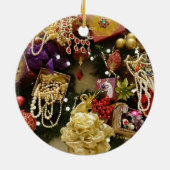 ヴィンテージジュエリー&ジェムストーンビクトリアンリース セラミックオーナメント (裏面)