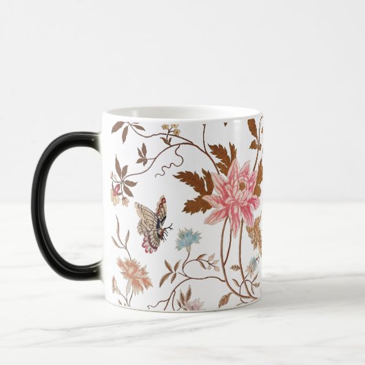 ヴィンテージスタイルの花の咲くパターン モーフィングマグカップ (左)
