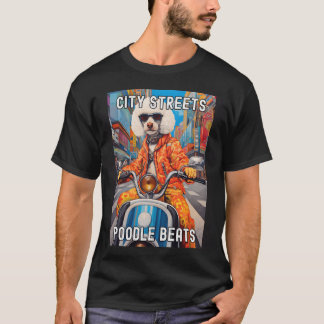 ヴィンテージスタイルの街中でスクーターに乗るプードル Tシャツ