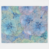 ヴィンテージスタイルの青いカーネーション フリースブランケット (正面(横))