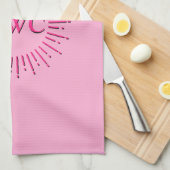 ヴィンテージスタイルピンクサンバーストカスタムモノグラム キッチンタオル (四つ折り)