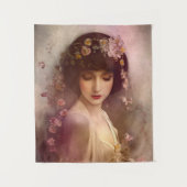 ヴィンテージスタイルポートレートの美しいフローラ女性 タペストリー (正面)