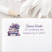 ヴィンテージスタックの書籍とバラ ラベル (インサイチュ)