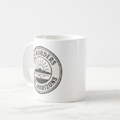ヴィンテージスタンプ - “No Borders, Just Horizons”. コーヒーマグカップ (正面左)