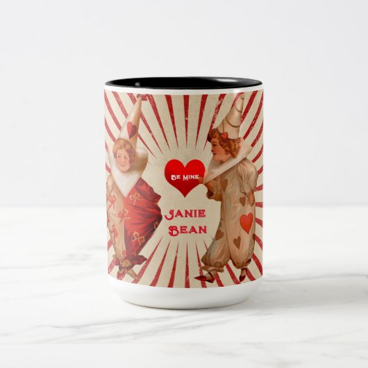 ヴィンテージストライプとハート付きバレンタインピエロ ツートーンマグカップ (中央)