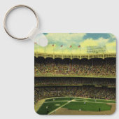 ヴィンテージスポーツ野球場と群衆 キーホルダー (正面)