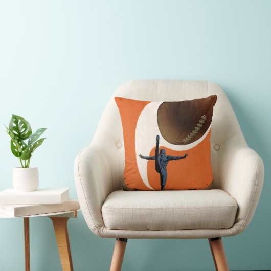 ヴィンテージスポーツ,サッカー選手がボールを蹴る クッション (椅子)