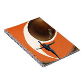 ヴィンテージスポーツ,サッカー選手がボールを蹴る ノートブック (右側)