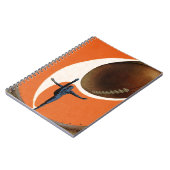 ヴィンテージスポーツ,サッカー選手がボールを蹴る ノートブック (左側)