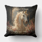 ヴィンテージセピアの森のユニコーンのおとぎ話の城のアート クッション (正面)