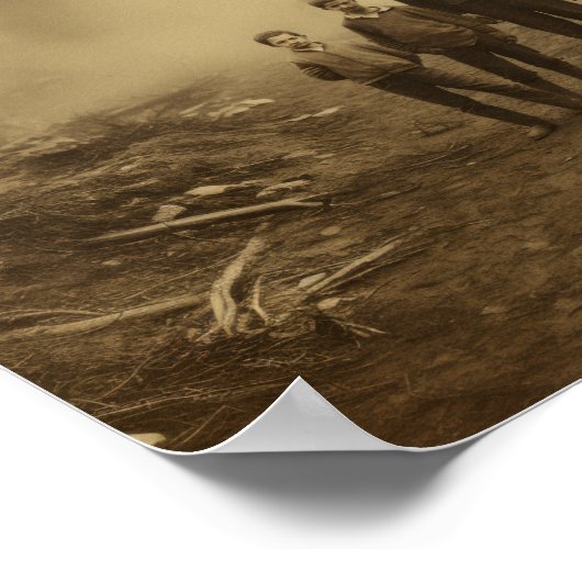 ヴィンテージセピア怪獣:1900年代の巨大な生き物 ポスター (角)