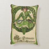 ヴィンテージセントパトリックデー、アイルランドの少女との花輪 アクセントクッション (裏面(縦))