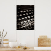 ヴィンテージタイプライターの鍵（白黒） ポスター (キッチン)