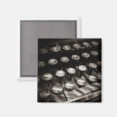 ヴィンテージタイプライターの鍵(白黒) マグネット (正面/裏面)