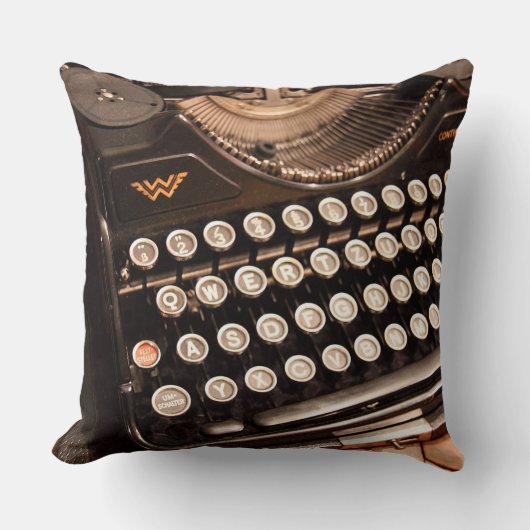 ヴィンテージタイプライター鍵装飾用クッション クッション (正面)