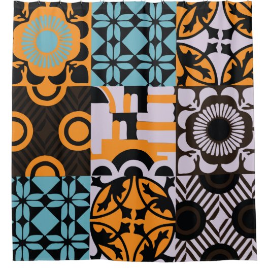 ヴィンテージタイル：複雑な装飾詳細。 シャワーカーテン (正面)