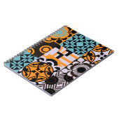 ヴィンテージタイル：複雑な装飾詳細。 ノートブック (左側)