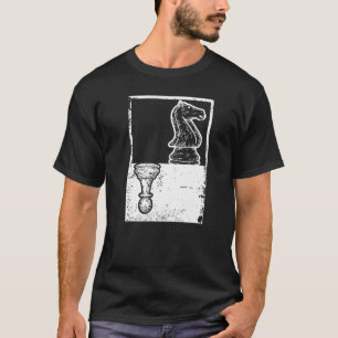 ヴィンテージチェスのチェスのポーンと騎士の影 Tシャツ